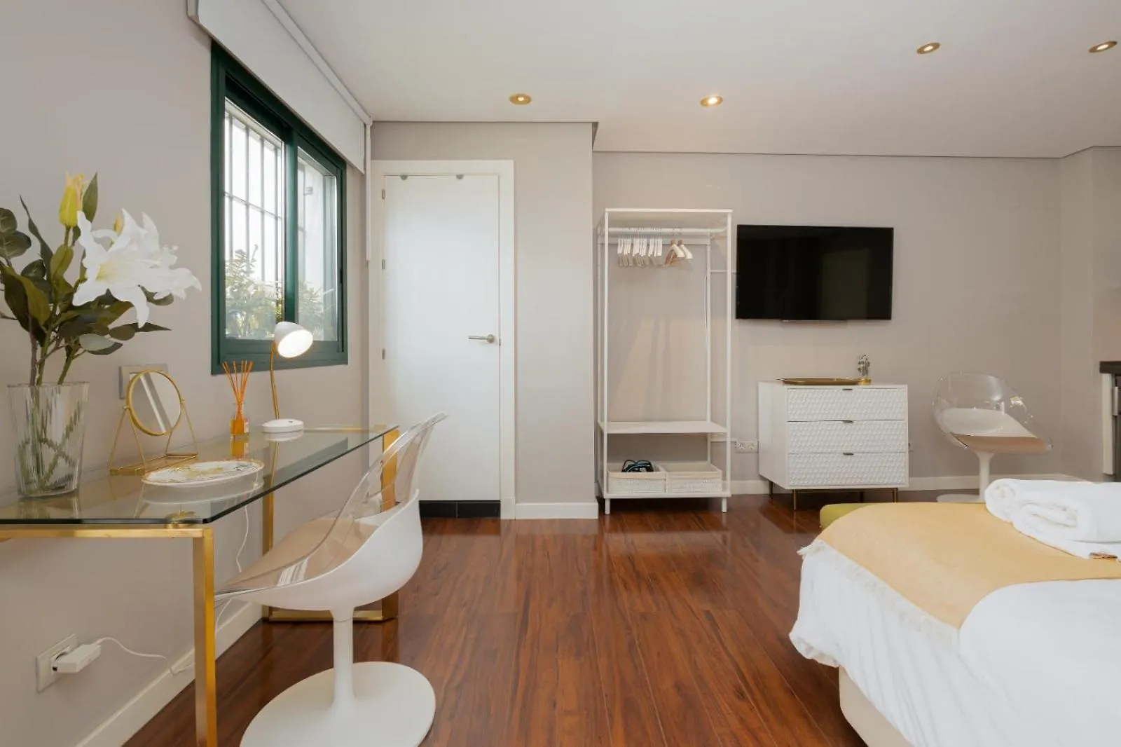 Cathedral Suites II -Plaza Del Obispo Malaga Apartment